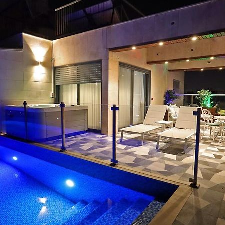 Luxury Rooftop Apartment In Netanya Eksteriør bilde