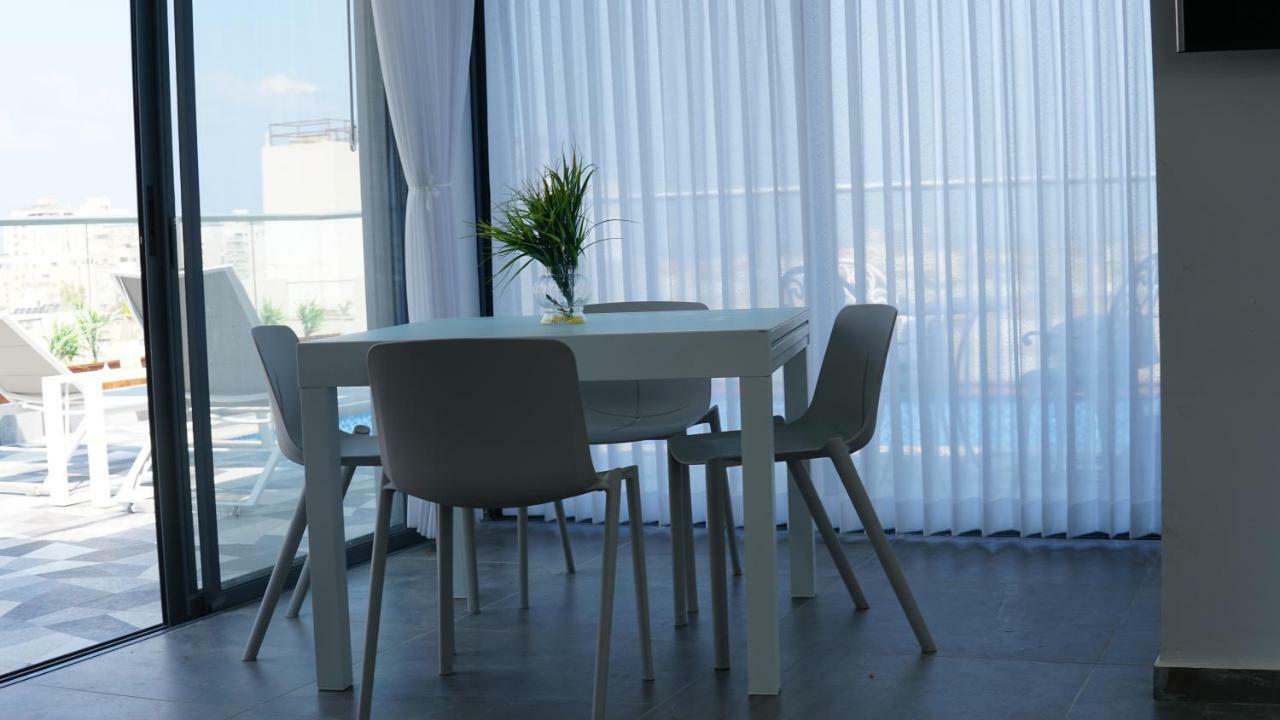 Luxury Rooftop Apartment In Netanya Eksteriør bilde