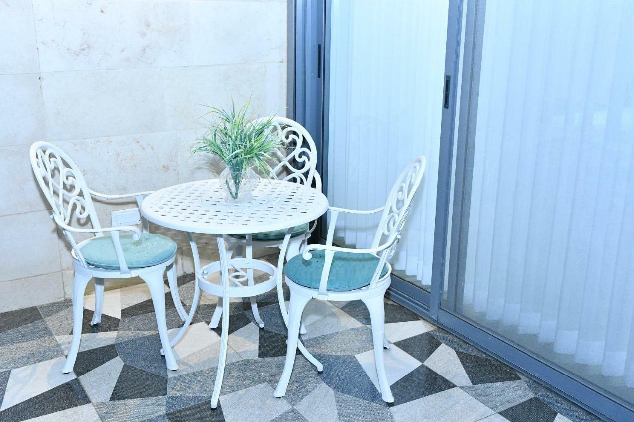 Luxury Rooftop Apartment In Netanya Eksteriør bilde